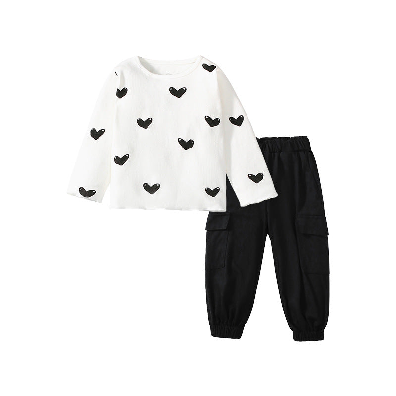 Wholesale Autumn Long Sleeved Casual Love Cute Baby Clothes